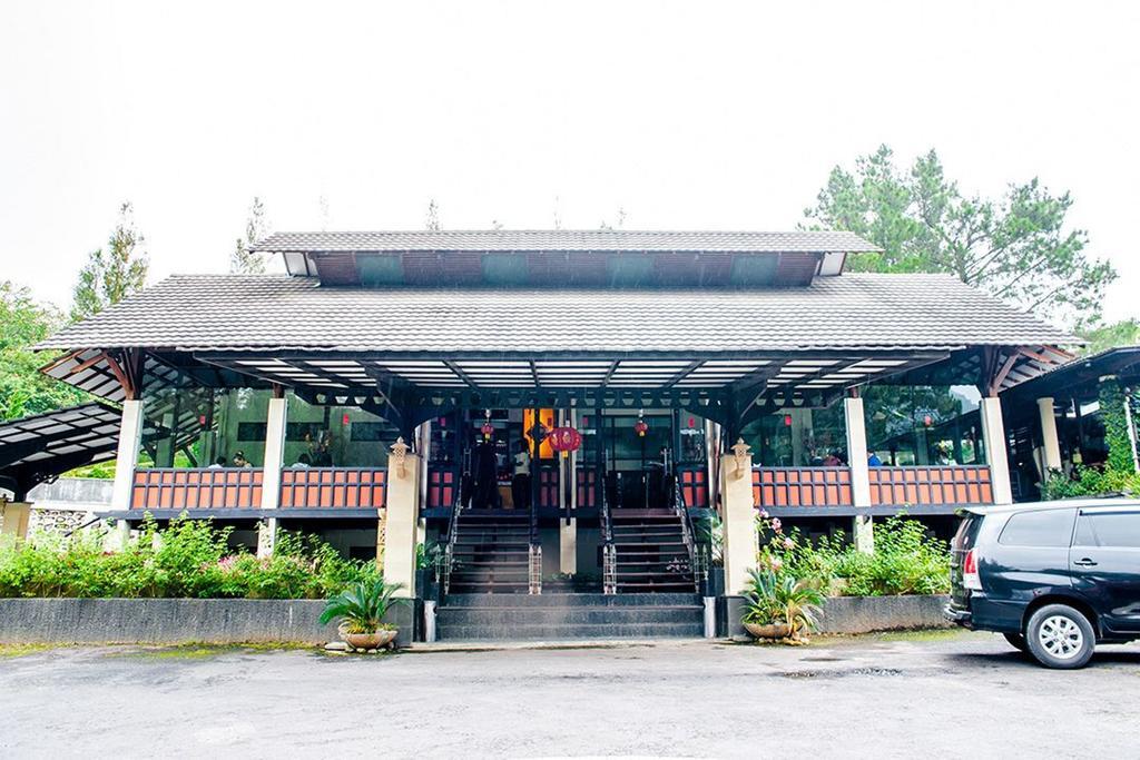 Taman Simalem Resort Tongging Eksteriør bilde